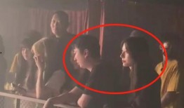 吃瓜网红翻车事件视频播放,视频播放量惊人，网友热议不断