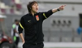 国外媒体爆料李铁的视频,揭秘足球场上的真实瞬间